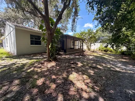 5720 Kneeland Lane Tampa FL 33625
