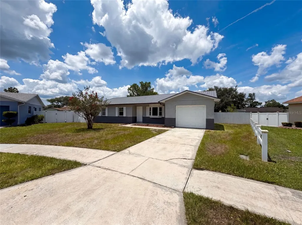 2922 Xavier Court Orlando FL 32826