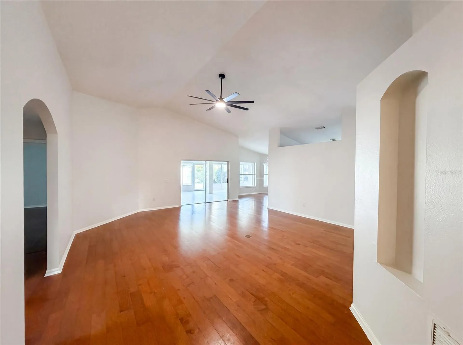 19606 Morden Blush Drive Lutz FL 33558