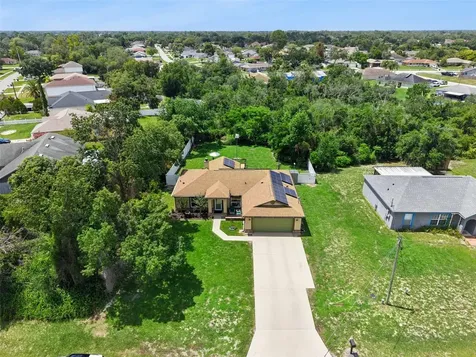 2325 Alton Road Deltona FL 32738
