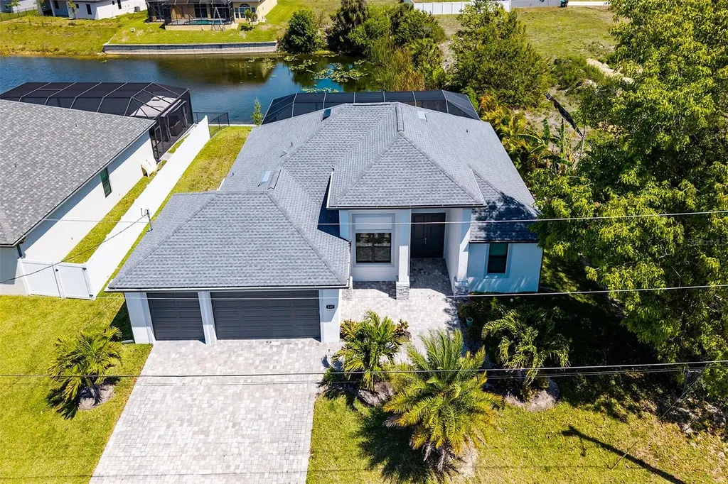 635 NE 7th Terrace Cape Coral FL 33909