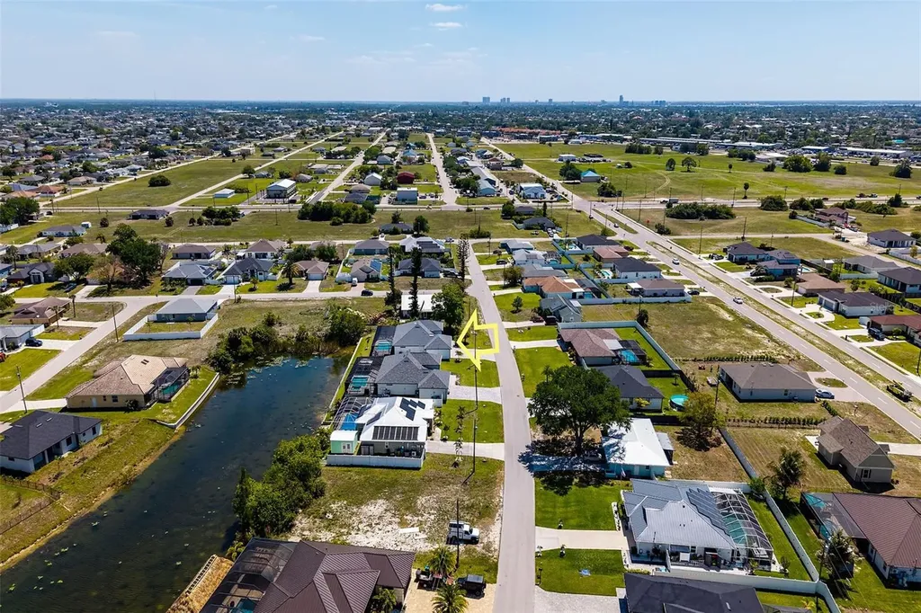 635 NE 7th Terrace Cape Coral FL 33909