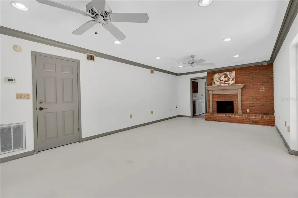 14373 82nd Terrace Seminole FL 33776