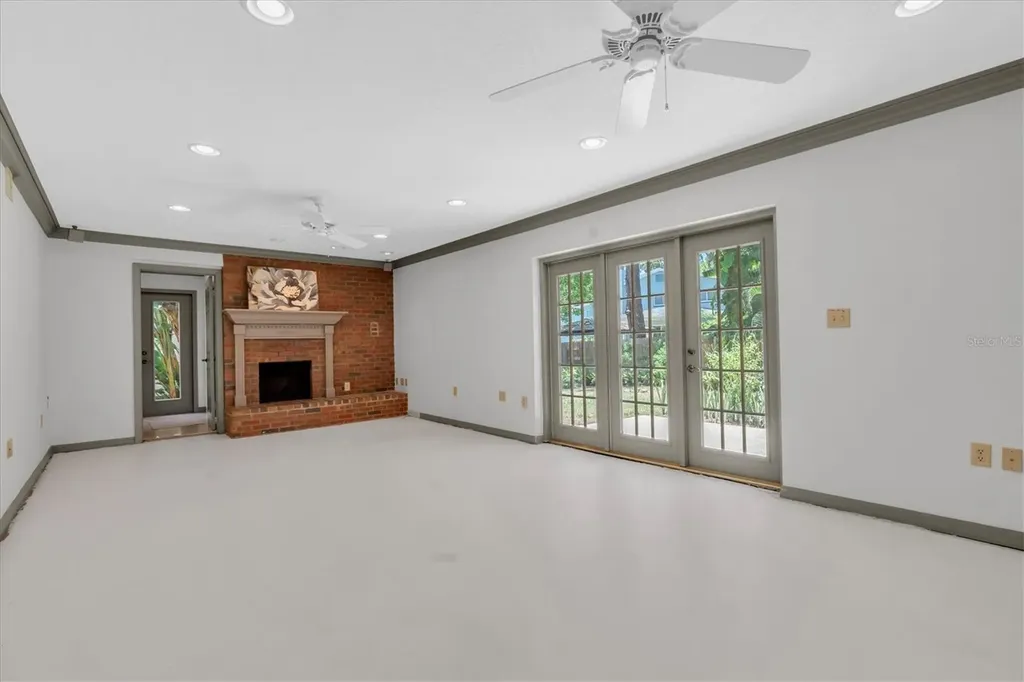 14373 82nd Terrace Seminole FL 33776