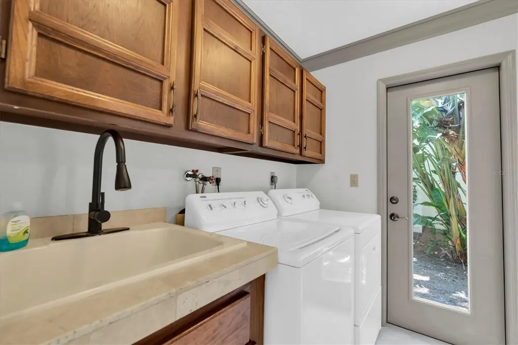 14373 82nd Terrace Seminole FL 33776