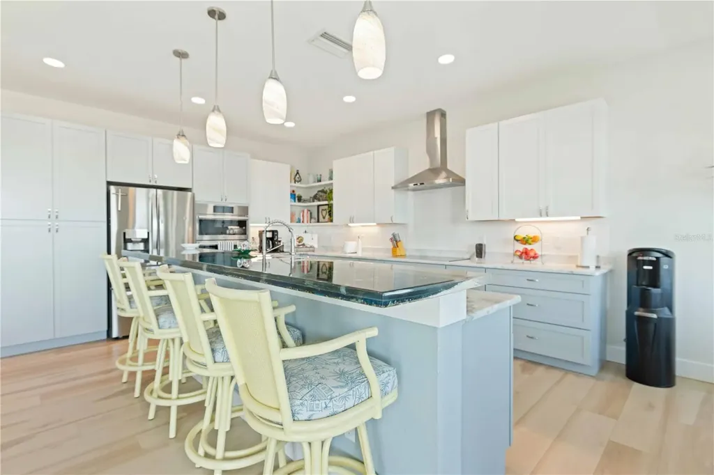 7524 Whitcomb Englewood FL 34223