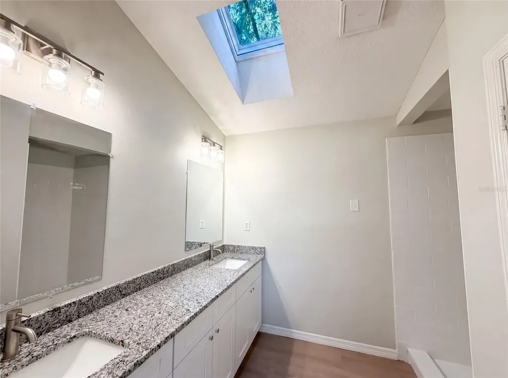 3739 Lake Griffin Road Lady Lake FL 32159