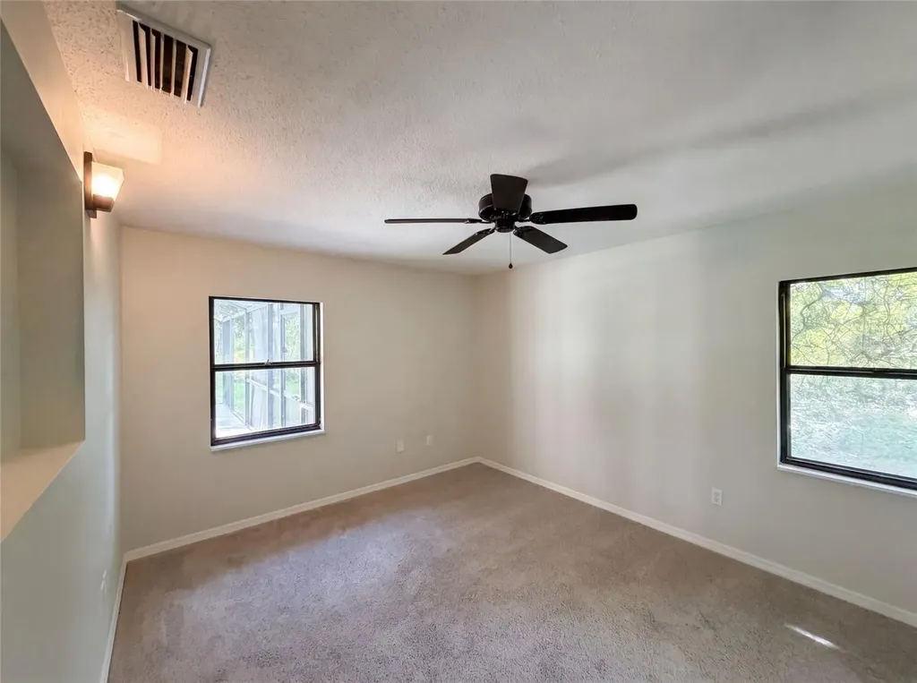 3739 Lake Griffin Road Lady Lake FL 32159