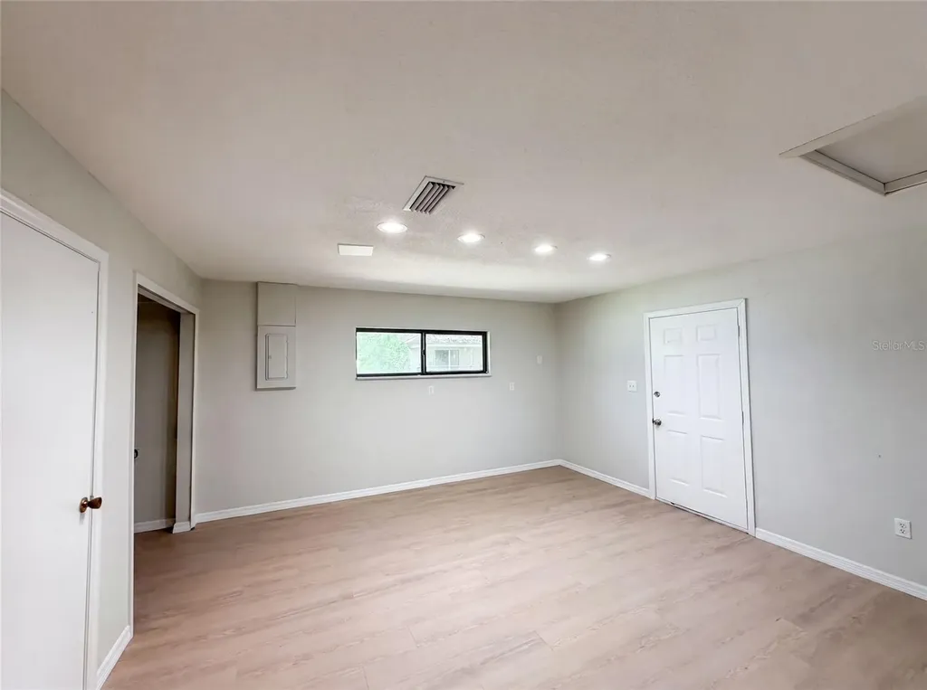 3739 Lake Griffin Road Lady Lake FL 32159