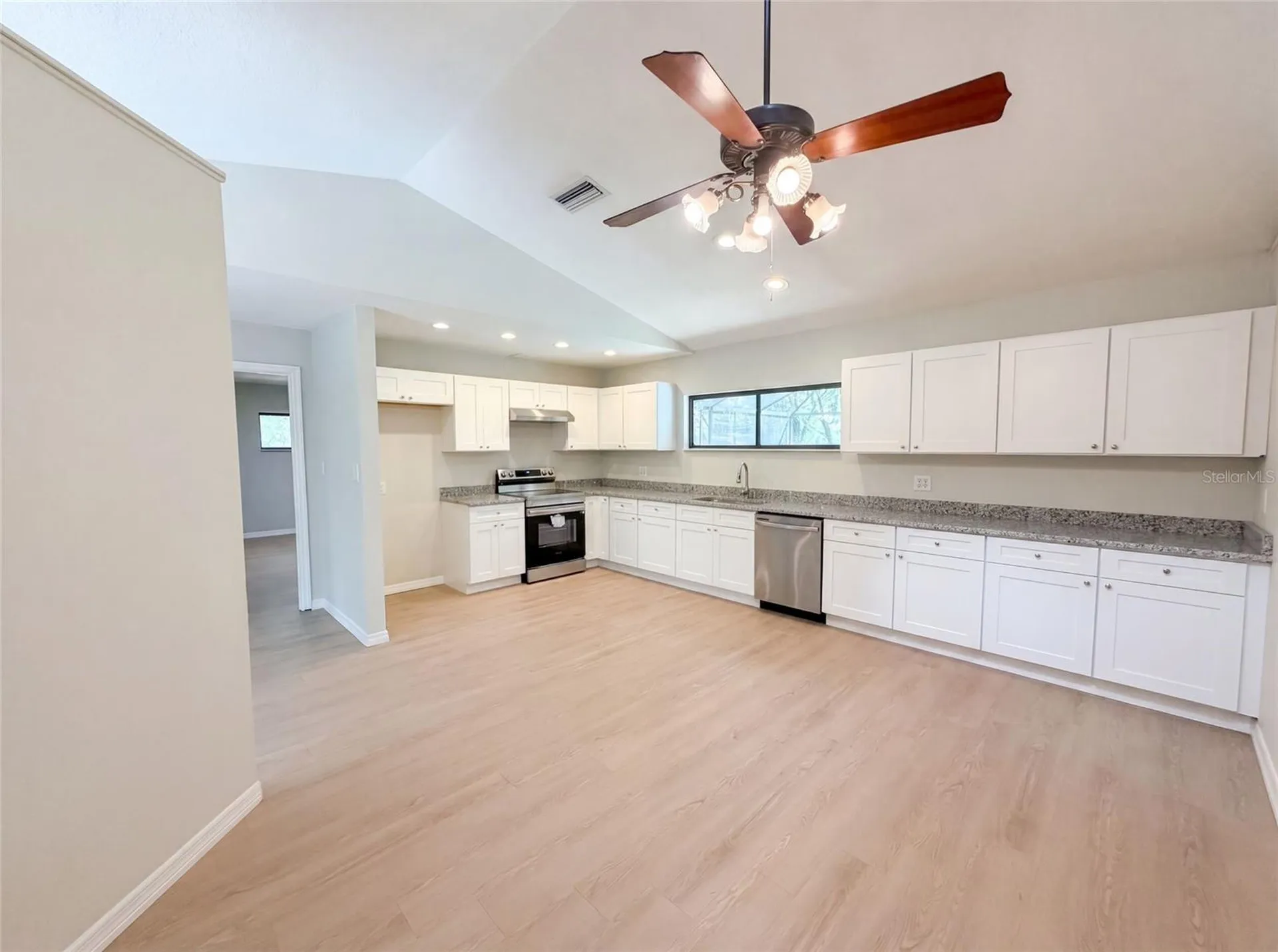 3739 Lake Griffin Road Lady Lake FL 32159