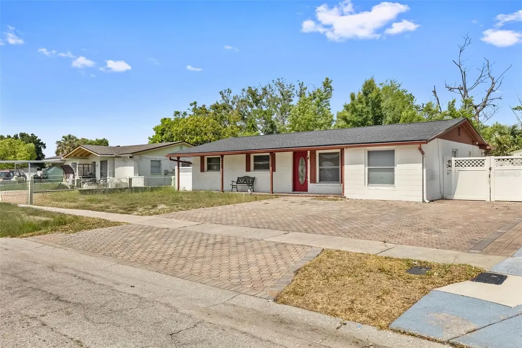 5923 Yorkshire Road Tampa FL 33634