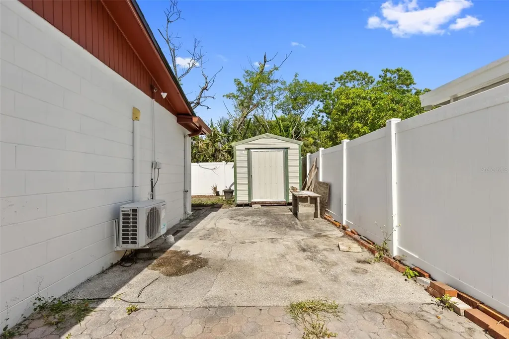 5923 Yorkshire Road Tampa FL 33634