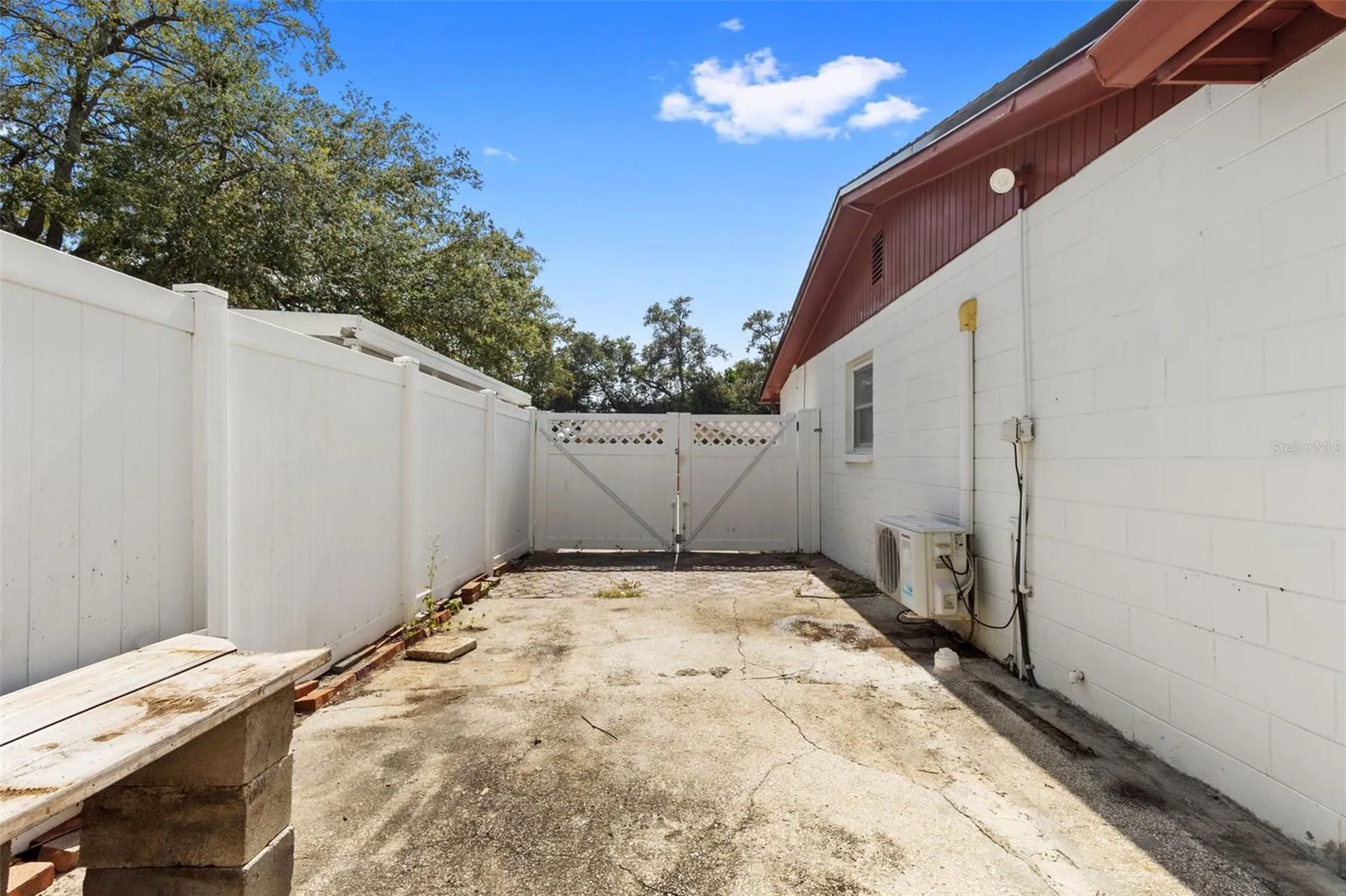 5923 Yorkshire Road Tampa FL 33634