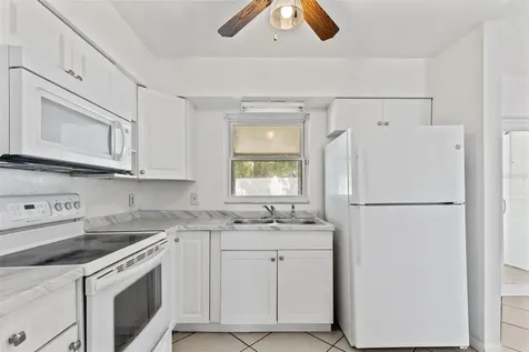 5923 Yorkshire Road Tampa FL 33634