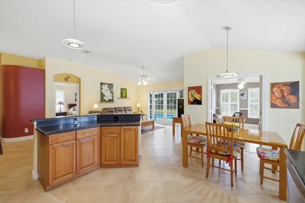 392 Tavernier Circle Oldsmar FL 34677