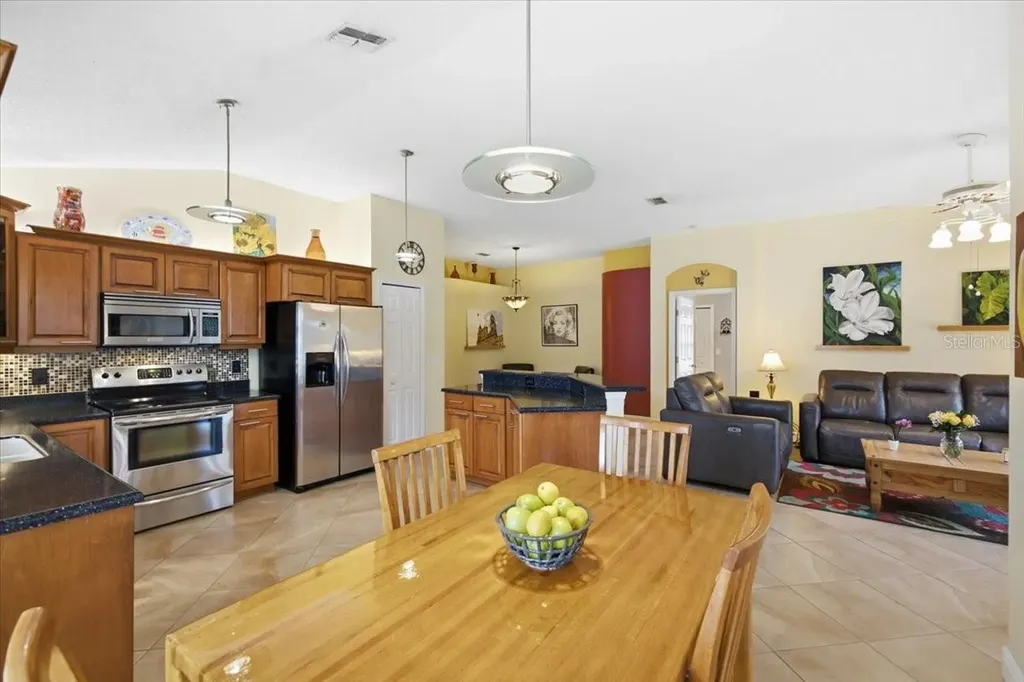 392 Tavernier Circle Oldsmar FL 34677