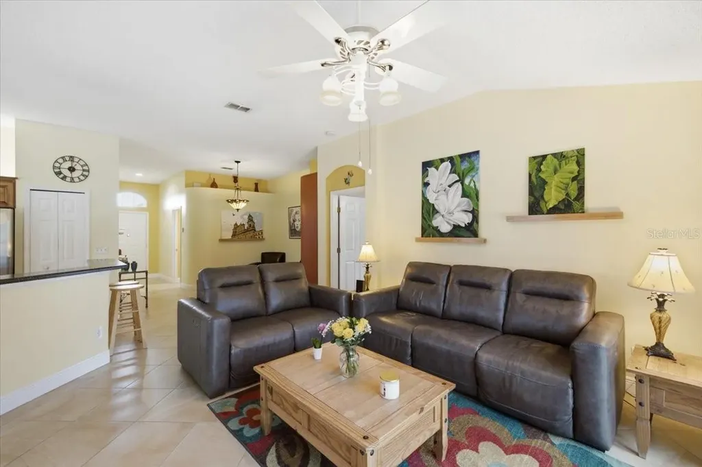 392 Tavernier Circle Oldsmar FL 34677