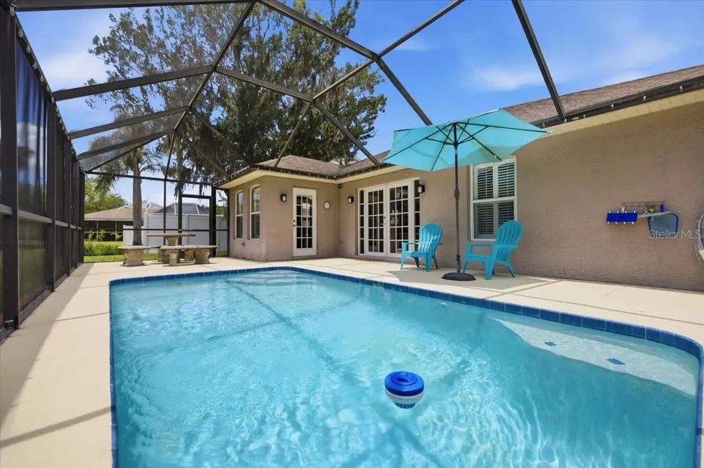 392 Tavernier Circle Oldsmar FL 34677