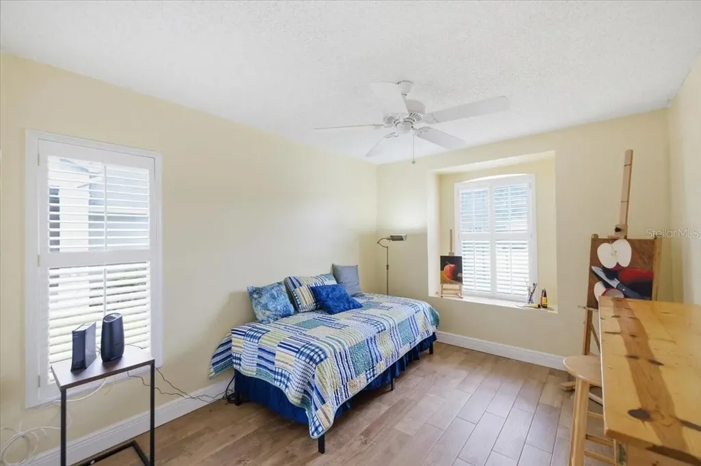 392 Tavernier Circle Oldsmar FL 34677