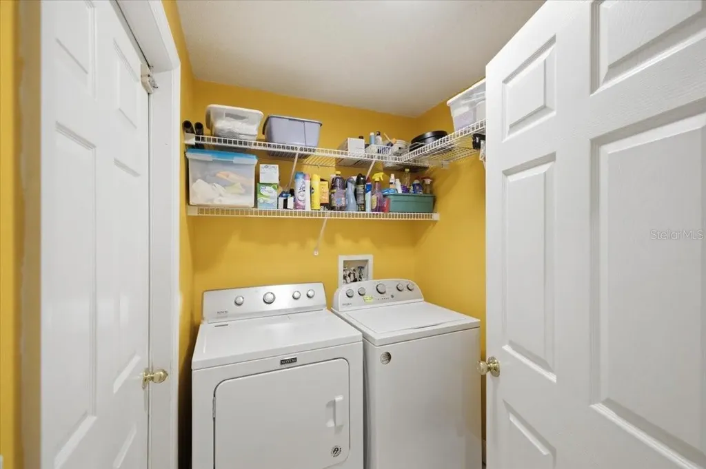 392 Tavernier Circle Oldsmar FL 34677
