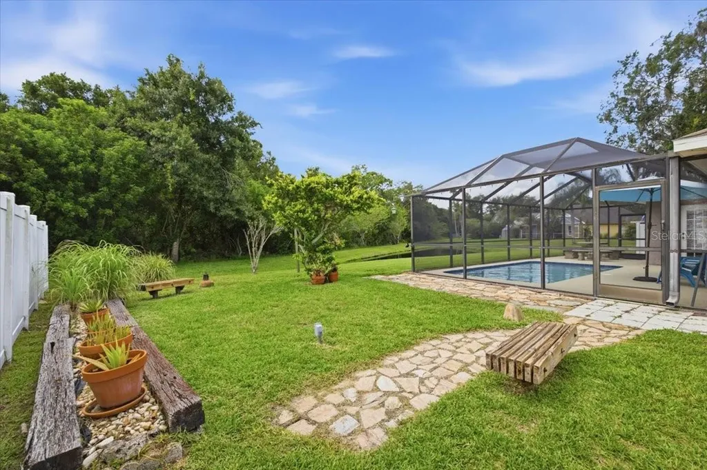 392 Tavernier Circle Oldsmar FL 34677