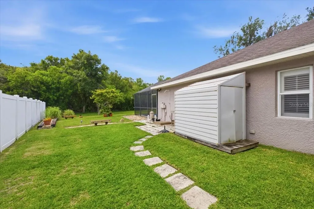 392 Tavernier Circle Oldsmar FL 34677