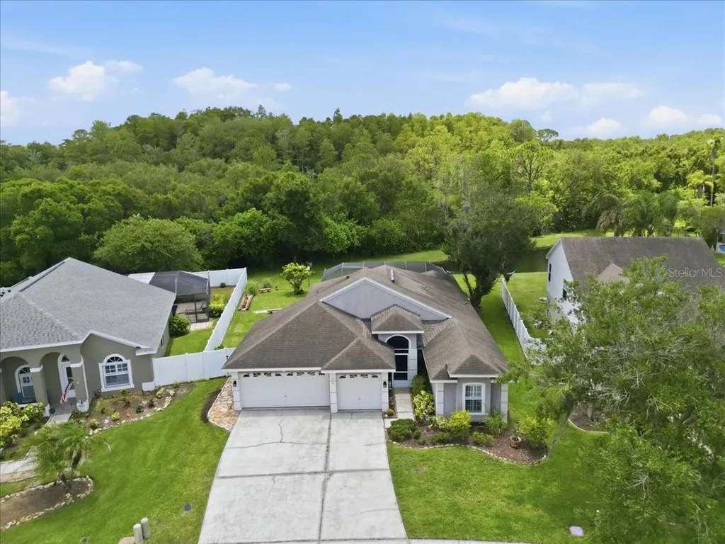 392 Tavernier Circle Oldsmar FL 34677
