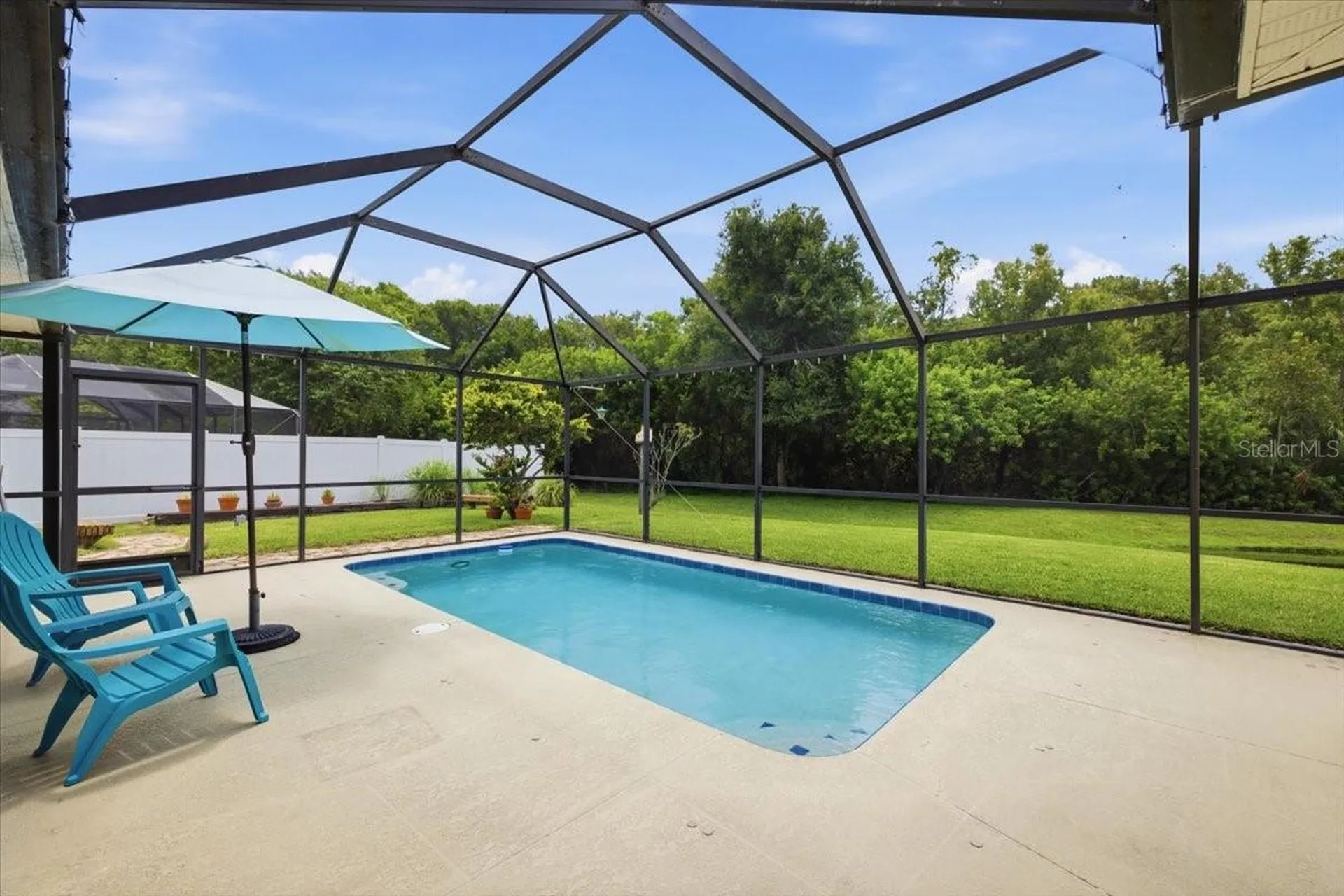 392 Tavernier Circle Oldsmar FL 34677