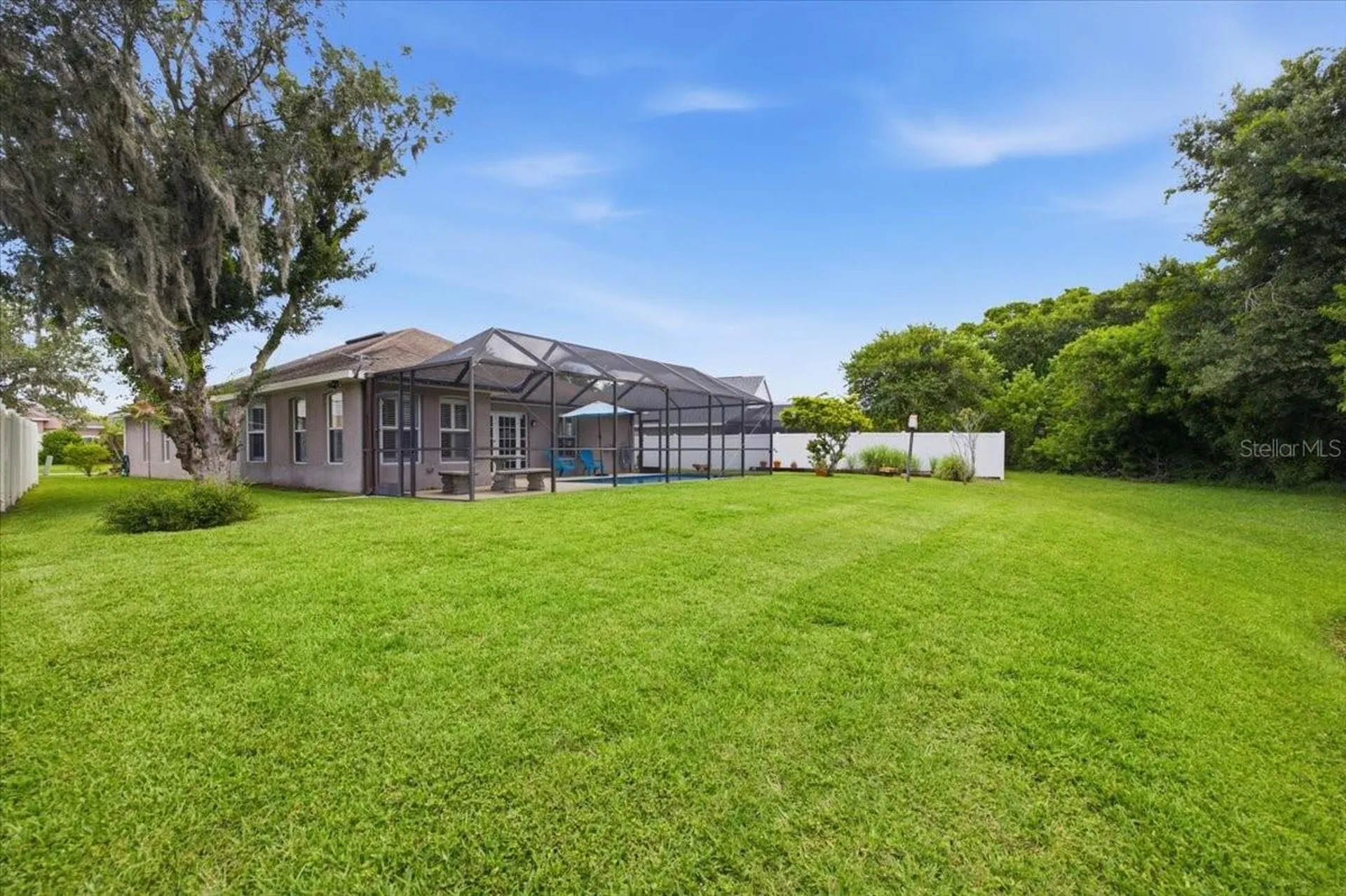 392 Tavernier Circle Oldsmar FL 34677
