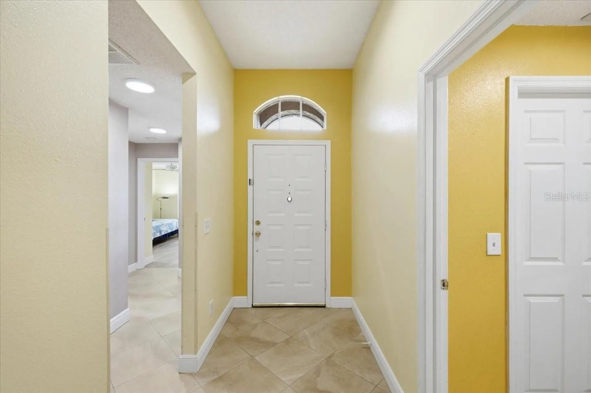 392 Tavernier Circle Oldsmar FL 34677
