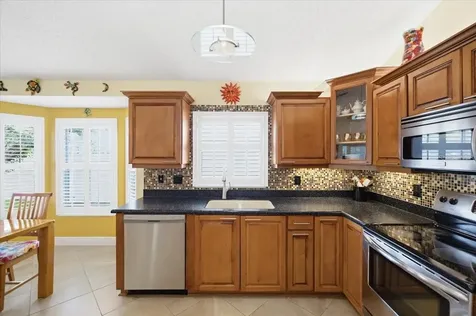 392 Tavernier Circle Oldsmar FL 34677