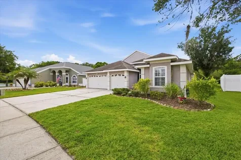 392 Tavernier Circle Oldsmar FL 34677