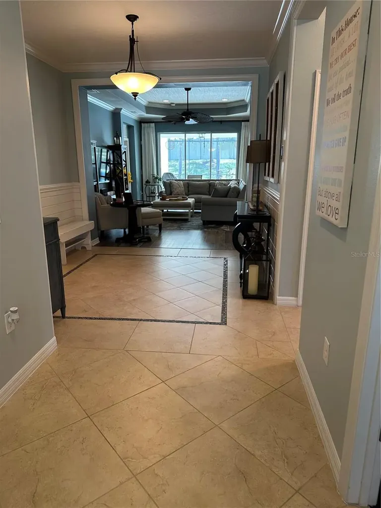 4811 Silvermoss Drive Sarasota FL 34243