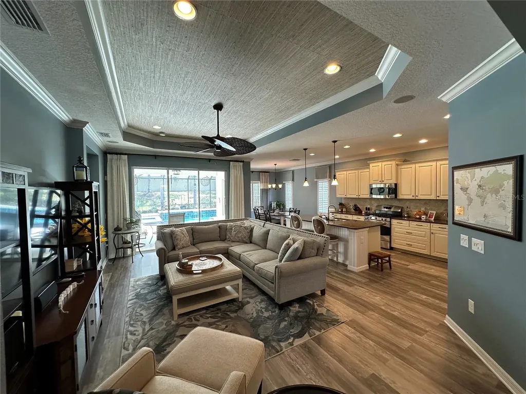 4811 Silvermoss Drive Sarasota FL 34243