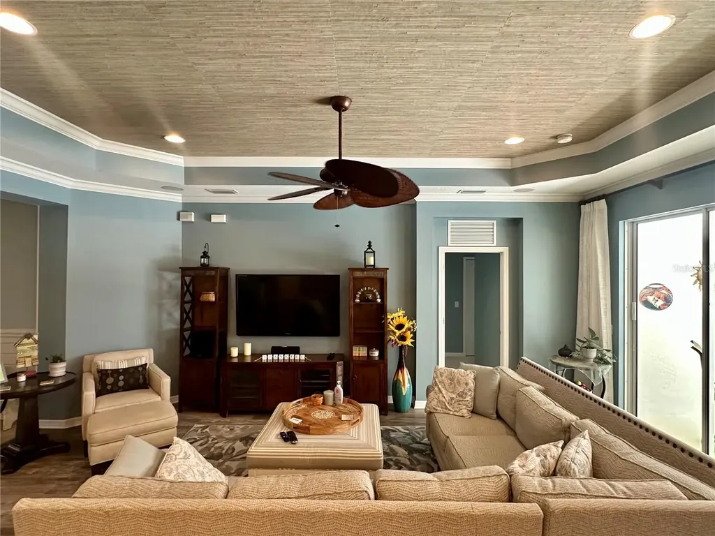 4811 Silvermoss Drive Sarasota FL 34243