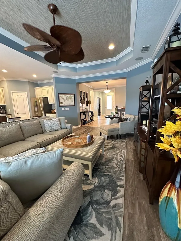 4811 Silvermoss Drive Sarasota FL 34243