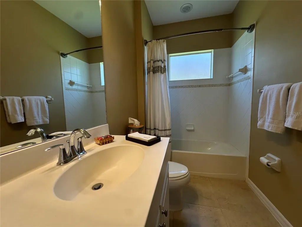 4811 Silvermoss Drive Sarasota FL 34243
