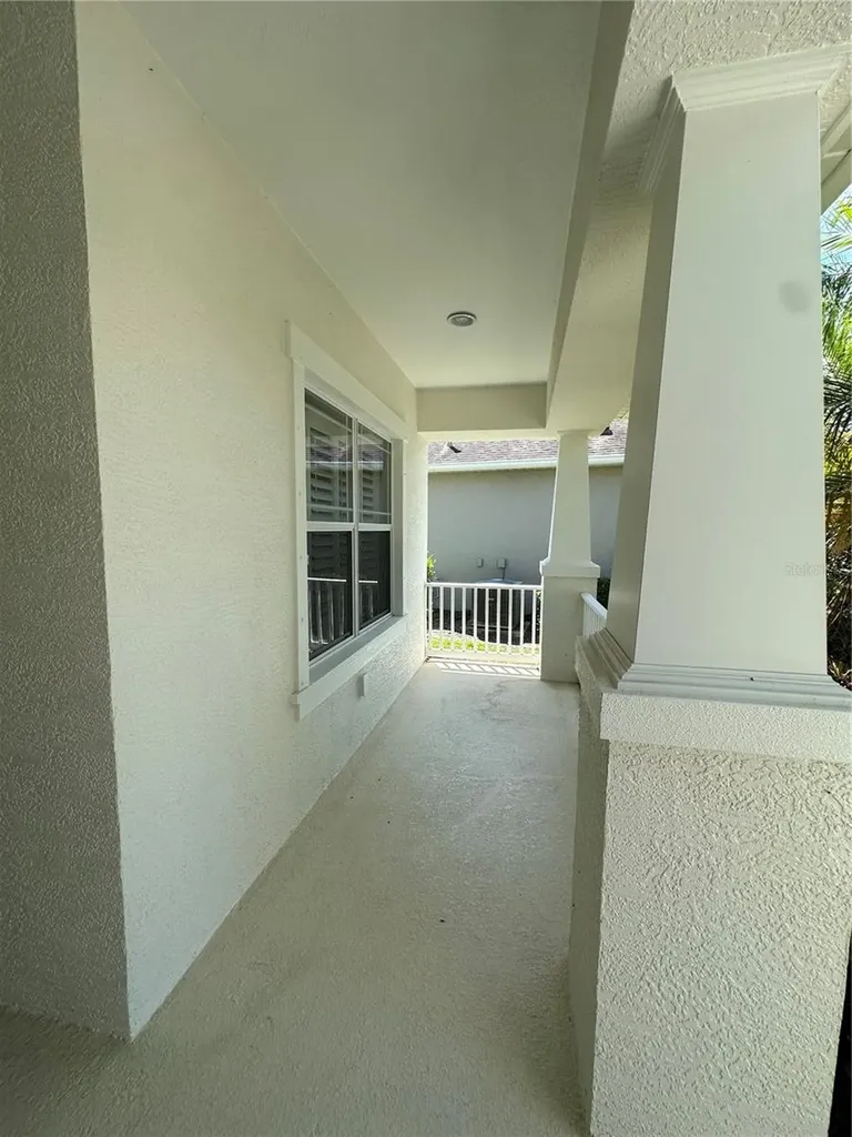 4811 Silvermoss Drive Sarasota FL 34243