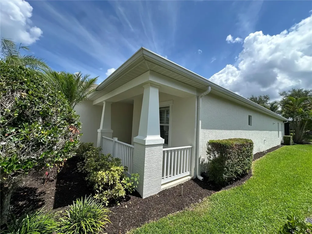 4811 Silvermoss Drive Sarasota FL 34243