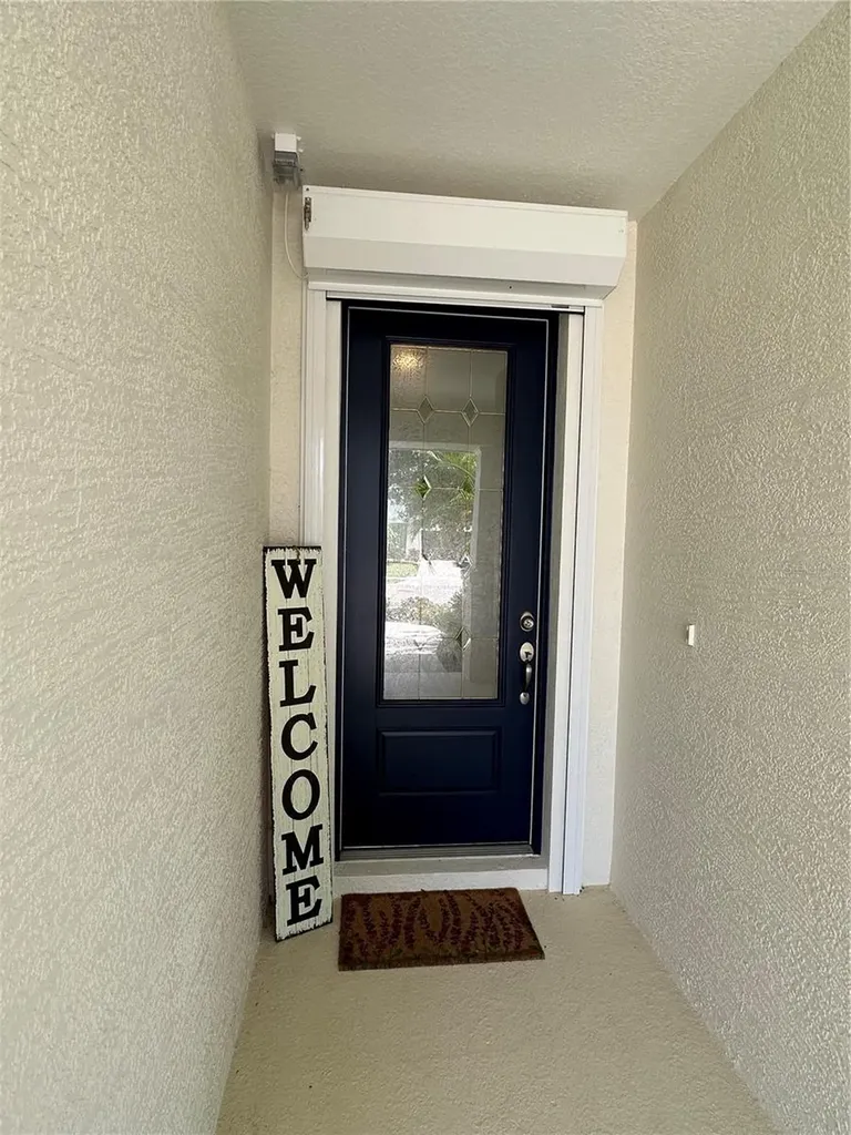 4811 Silvermoss Drive Sarasota FL 34243