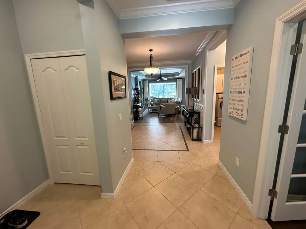 4811 Silvermoss Drive Sarasota FL 34243
