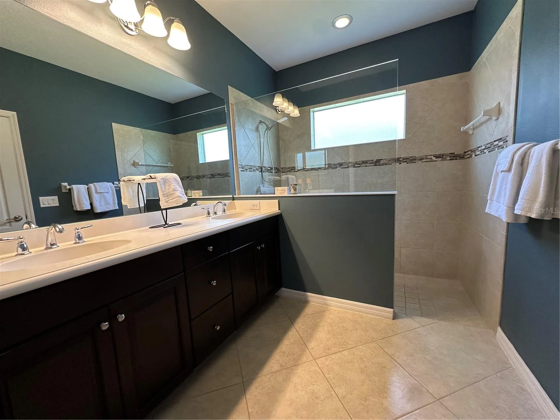4811 Silvermoss Drive Sarasota FL 34243