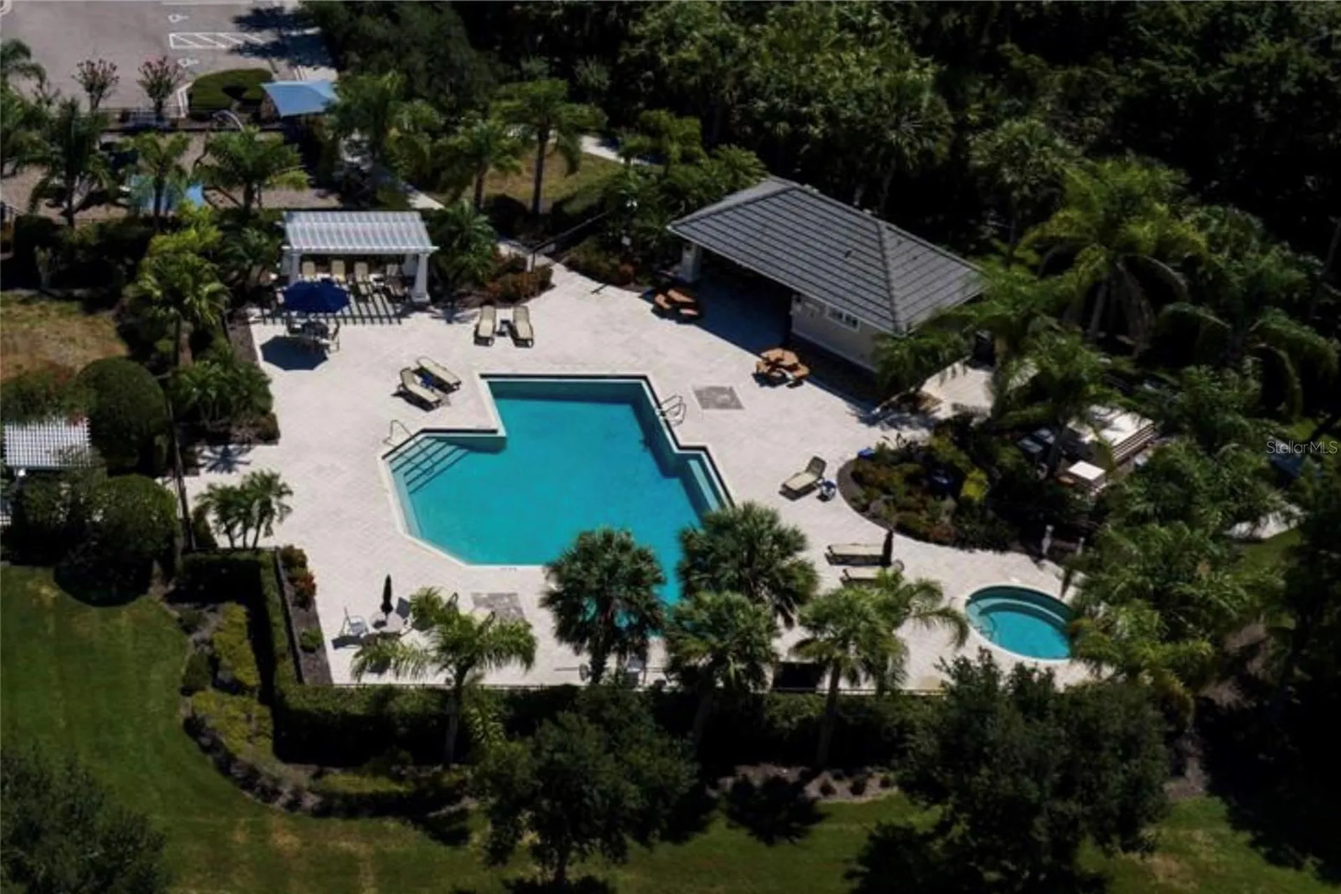 4811 Silvermoss Drive Sarasota FL 34243
