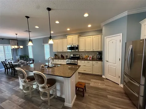 4811 Silvermoss Drive Sarasota FL 34243