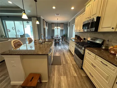 4811 Silvermoss Drive Sarasota FL 34243