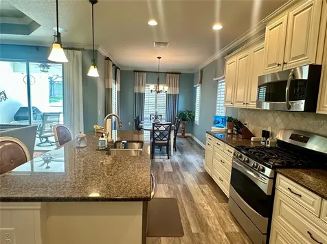 4811 Silvermoss Drive Sarasota FL 34243