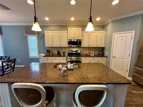 4811 Silvermoss Drive Sarasota FL 34243