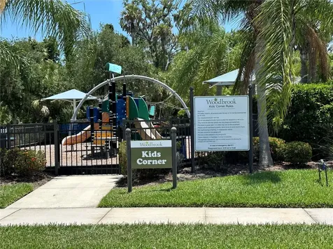 4811 Silvermoss Drive Sarasota FL 34243