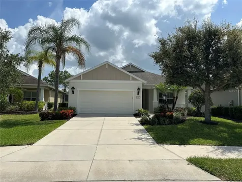 4811 Silvermoss Drive Sarasota FL 34243