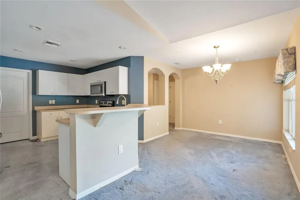 2904 NE 4th Place Cape Coral FL 33909